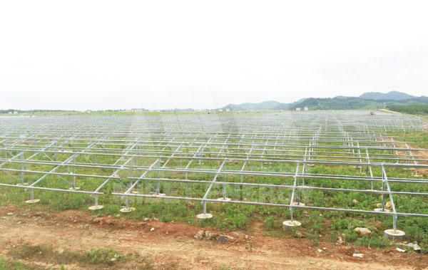 地面光伏支架施工的形式及特點(diǎn)介紹