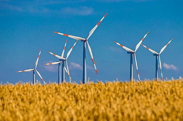 風力發(fā)電機轉一圈可以發(fā)多少度電？