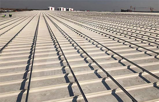 邁貝特彩鋼瓦立縫金屬屋面太陽(yáng)能